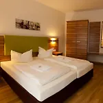 Huberwirt Am Kellerberg Hotel *