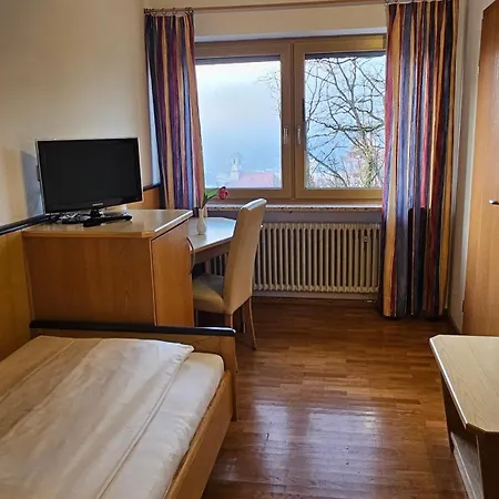 호텔 Huberwirt Am Kellerberg *